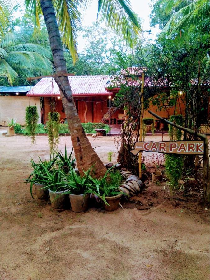 Heina Nature Resort - Eco Home And Yala Safari カタラガマ エクステリア 写真